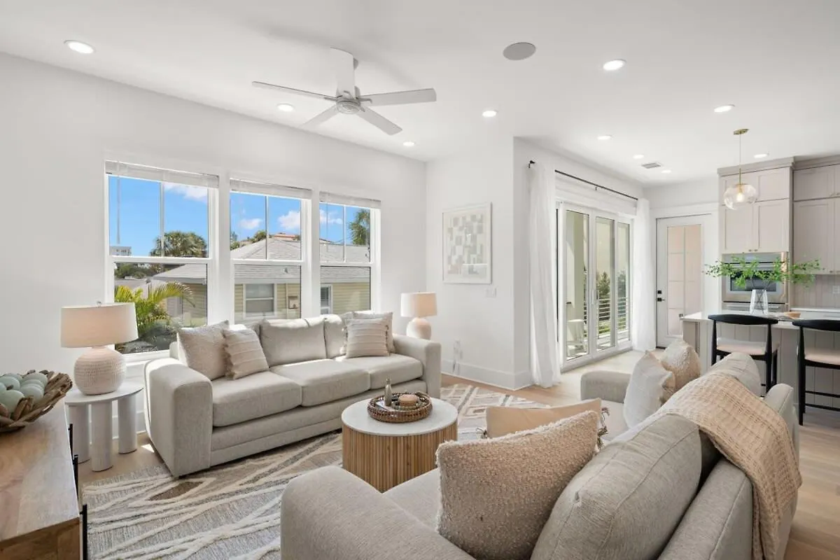 Pearl House At The Gemma Villa Clearwater Beach Holiday home
